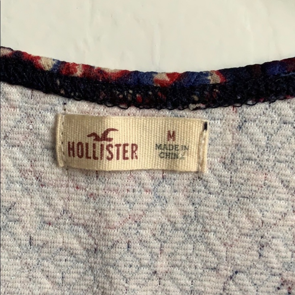 Patterned Crop Top - Picture 2 of 5